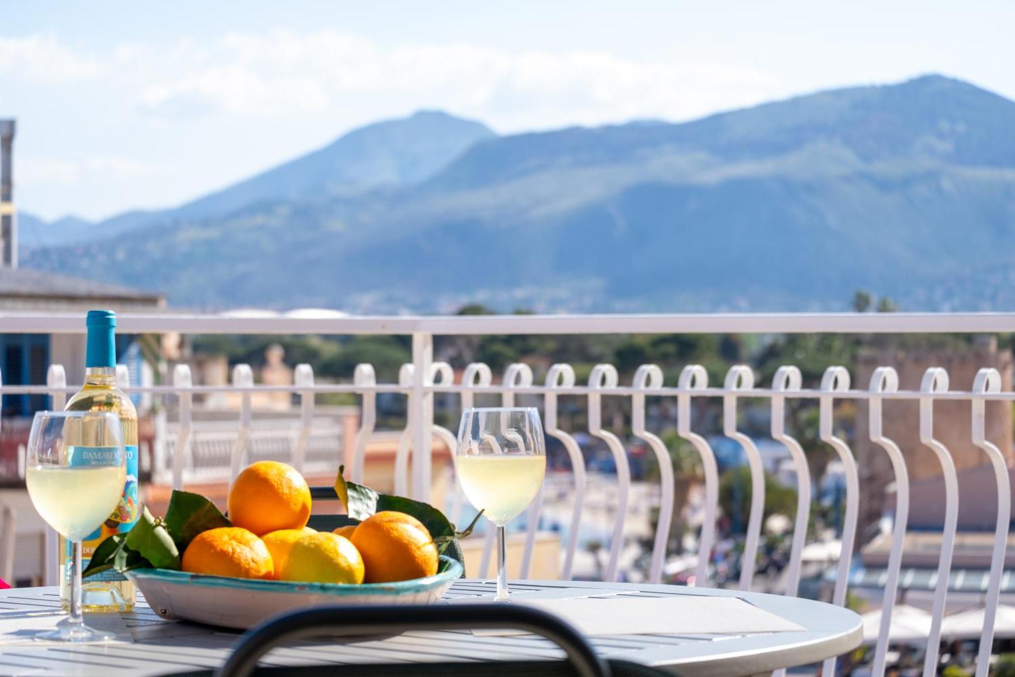 Mondello Sunsea House Apartment Bagian luar foto