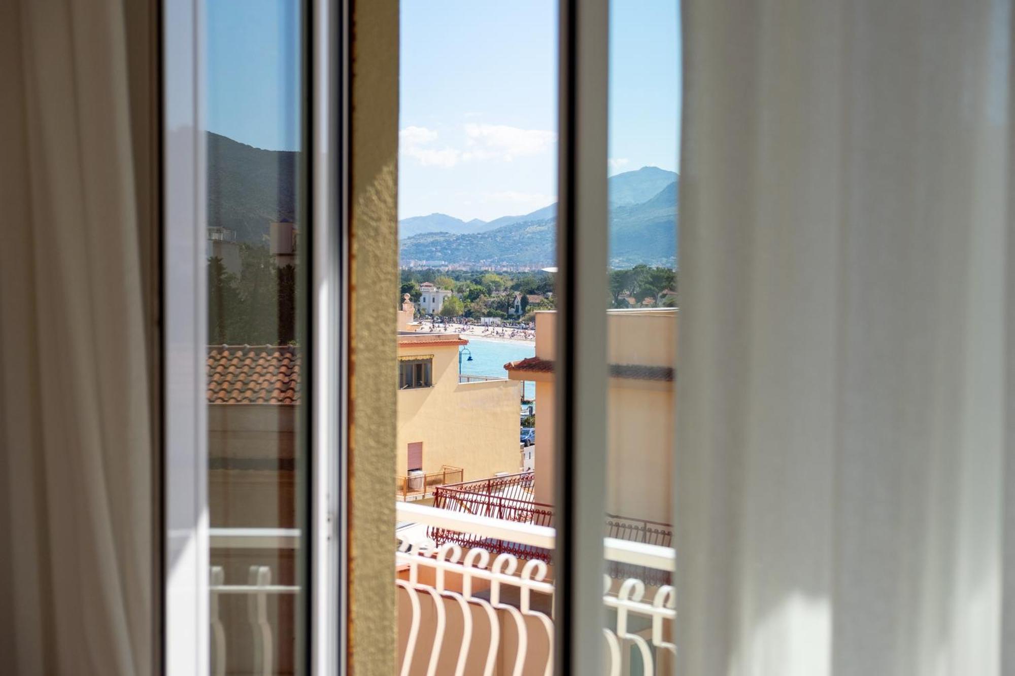 Mondello Sunsea House Apartment Bagian luar foto