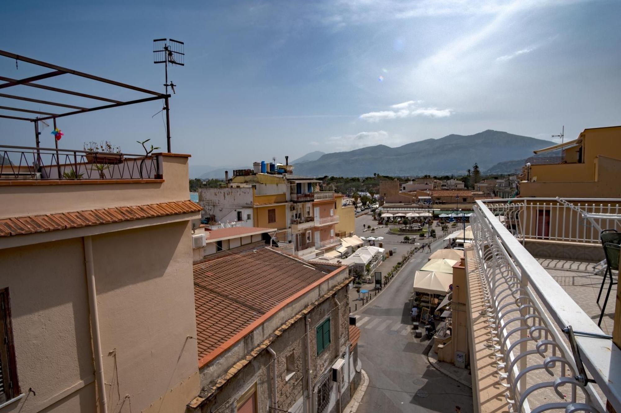 Mondello Sunsea House Apartment Bagian luar foto